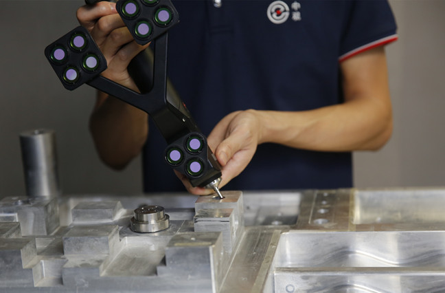 الماسح الضوئي المحمول CMM 3D