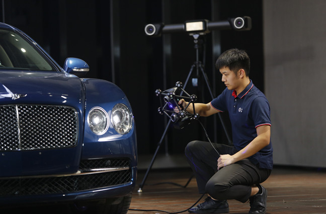 المسح ثلاثي الأبعاد اللاسلكي لسيناريوهات العمل المعقدة