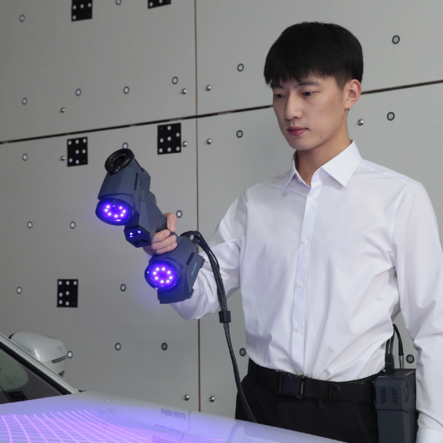 الجمع بين التقنيات للحصول على بيانات فائقة الجودة: كيف يعزز القياس التصويري المتكامل نتائج المسح بالليزر