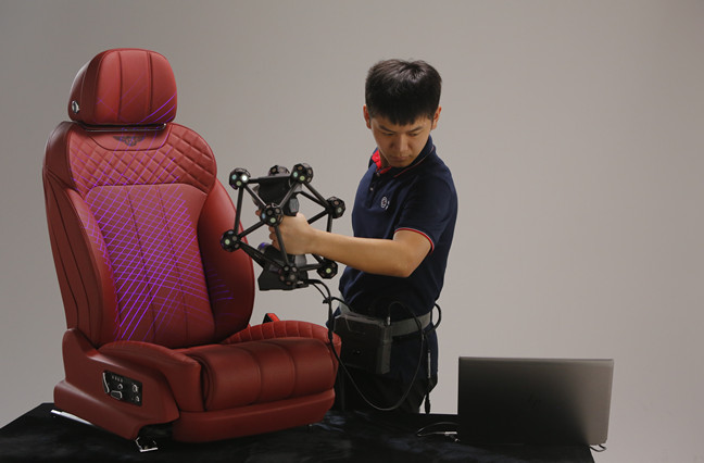 المسح ثلاثي الأبعاد اللاسلكي لقطع غيار السيارات الهندسة العكسية